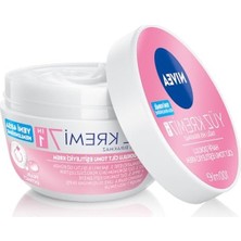 Die Grup Nıvea Cilt Tonu Eşitleyici Yüz Kremi 100 Ml, Eşit Cilt Tonu, 24 Saat Nemlendirici Yüz Kremi, SPF15 ile Güneş Koruyucu, Hızlı Emilir, Cilt Leke Oluşumunu Önlemeye Yardımcı, Hassas Ciltler Için
