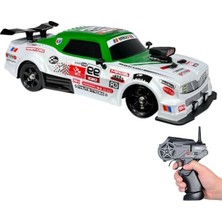 Die Grup Giffy/oyuncak Uzaktan Kumandalı 4x4 Buhar Atan Drift Arabası 20 Km/h Hız Drift Tekerler 7.4 V Şarjlı (Yeşil)