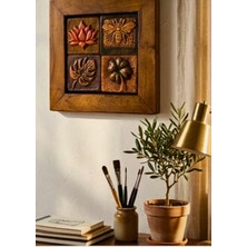Toprakana Art Rustik Bohem El Yapımı Seramik Duvar Panosu – Ahşap Çerçeveli Dekor 23x23 cm