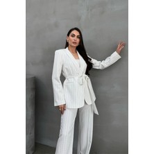 Zf Butik Kadın Çizgili Kuşaklı Blazer Ceket ve Pantolon Takım Beyaz