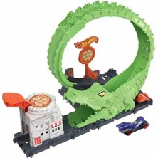 Hot Wheels Düşmanlarla Mücadele Serisi Oyun Seti, Pist Seti ve 1 Oyuncak Araba HKX39