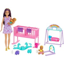 Barbie Skipper Ikiz Bebekler Bakımı Oyun Seti, Ikiz Bebek Odası Oyun Seti ve Aksesuarlar HXM99