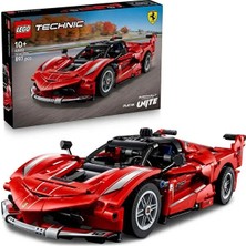 LEGO Technic Ferrari Fxx K 42212 - 10 Yaş ve Üzeri Çocuklar Için Stem Oyuncak Yapım Seti (897 P