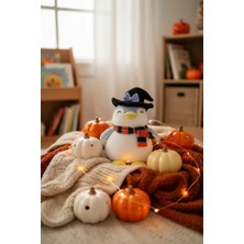 Miniso Lisanslı Mini Family Cadılar Bayramı Serisi Atkılı Penguen Peluş Oyuncak 30 cm