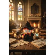 Miniso Harry Potter Lisanslı Sihirli Cübbeli Oturan Peluş Oyuncak