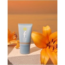 Defne Store Sun Lovers Nemlendirici Etkili & Doğal Bitişli Renkli Güneş Koruyucu SPF50-007 Warm