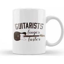 Dekado Guitarists Finger Faster Musician Funny Guitar Pun Kupa Bardak Porselen