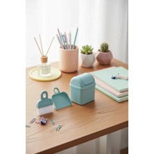 Miniso Lisanslı Makaron Serisi Masaüstü Temizlik Seti – 3 Parçalı Mavi Ofis Çalışma Masası Fırçası