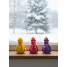 AY IŞIĞI MUMLARI Kardan Adam 3'lü Hediyelik Dekoratif Hoş Kokulu Parafin Wax Mum (Kırmızı + Sarı + Mor Renkli)