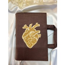 Kahverengi-Duttdikim Anatomik Kalp Görsel Baskılı-17*24 Cm- Su Itici Kumaş-Kitap Çantası