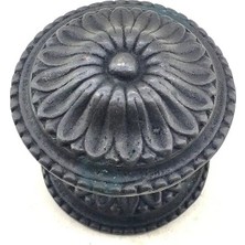 Antika Tarz Dekoratif Pirinç Papatya Kapı Babası - 73MM, Oksit