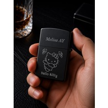 Biton Toptan Kişiye Özel Hello Kitty Temalı Metal Benzinli Çakmak | Özel Premium Hediye |  Dolu Gönderim
