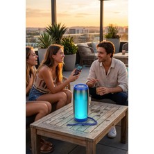 MOB Taşınabilir Kablosuz Bluetooth Hoparlör (Led Işıklı / Fm Radyolu) TG-335