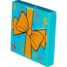LEGO Minifigür Aksesuarları: Tile Decorated: Kurdeleli ve Fiyonklu Hediye / Armağan Paketi Görselli 2x2 Karo Parçası 3068PB2602