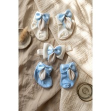 Babydonat Lüks Bebek Hediye Seti - 2 Çift Kristal Taşlı Fiyonklu Bebek Çorabı ve Bandana Seti - Mavi & Beyaz Özel Seri