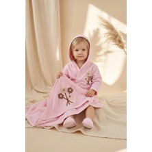 Babydonat Bloom Soft Pamuklu 4 Parça Nakışlı Bebek Bornoz ve Havlu Seti 2-3 Yaş - Pudra Pembe - Yüksek Emici Yumuşak Doku