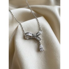 Aytekin Jewelry Fiyonk Şeklinde Sallantılı Kolye 925 Ayar Gümüş