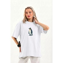 Zenvia Kadın T-Shirt Penguen Baskılı Bisiklet Yaka Kısa Kol Yazlık Tişört - Beyaz