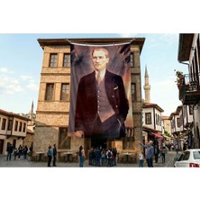 Punto Dizayn Takım Elbiseli Eli Cebinde Atatürk Poster Bayrak Premium Raşel Kumaş ATA29