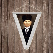 Punto Dizayn Kalpaklı Mustafa Kemal Atatürk Poster Beyaz Saçaklı Üçgen Flama Bayrak Hatıra Flama ATA26