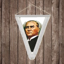 Punto Dizayn Mustafa K. Atatürk Portresi Beyaz Saçaklı Üçgen Flama Bayrak Hatıra Flama ATA12