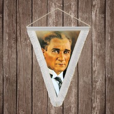 Punto Dizayn Sivil Mustafa Kemal Atatürk Portresi Beyaz Saçaklı Üçgen Flama Bayrak Hatıra Flama ATA2