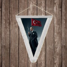 Punto Dizayn Mustafa Kemal Atatürk ve Türk Bayrağı Beyaz Saçaklı Üçgen Flama Bayrak Hatıra Flama ATA61