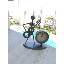 Meya Design Metal Gitarist Müzisyen Tasarımlı Masa Saati - Dekoratif Hediyelik (12X14 Cm)