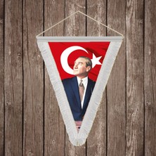 Punto Dizayn İstikbal GöklerdedirAtatürk ve Türk Bayrağı Beyaz Saçaklı Üçgen Flama Bayrak Hatıra Flama ATA36