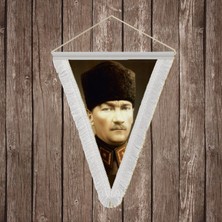 Punto Dizayn Mavi Gözlü Atatürk Portresi Beyaz Saçaklı Üçgen Flama Bayrak Hatıra Flama ATA11