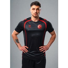 Hummel Target Siyah-Kırmızımilli Takımt-Shirt( Silikon Türkbayrağı Logolu ve Isteğe Bağlı Isim ve Numara Baskısı)