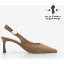 Marjin Kadın Stiletto Sivri Burun Arkası Açık Tokalı Lastikli Kısa Klasik Topuklu Ayakkabı Zelor Camel Süet