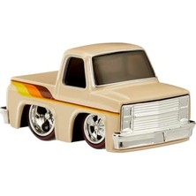 Vuralsin38 Mga Entertaintment Cartuned S3 1987 Chevy C10 - Krem Rengi Custom Araba