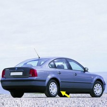 Plus Moda Sağ Marşpiyel Arka Kapağı Plastik 3B0853898A Vw Passat B5 ile Uyumlu 1997-2000