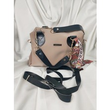 Leaf Accessory Bej Krem Fashion Yazılı Fularlı Geniş Hacim Omuz Çantası