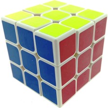 Eco Lounge Beyaz Zemin Üzeri Renkli Zeka Küpü 3X3X3-6,8 cm