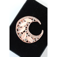 Keeba Gecenin Parıltısı Hilal Broş, Pırlanta Kesim Taşlı Opak Pembe Tonlu Ay Rose Gold Kadın Yaka Iğnesi.