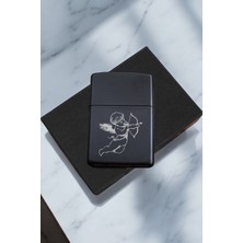 UltraMint Eros Motifli Metal Benzinli Çakmak, Şık ve Dayanıklı Tasarım