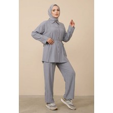 Modestim Kadın Gri Rahat Kalıp Çilek Kumaş Gömlek Yaka Boydan Düğmeli Tunik Pantolonlu Takım Kombin