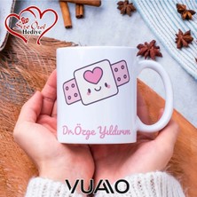 Vuao Doktora Özel Isimli Yazılı Kupa Bardak, Kişiye Özel Baskılı Isme Özel Kupa - Doktor Arkadaşa Eşe Hediye Isim Yazılı Kupa - Doktorlara Kupa Bardağı Çift Taraflı Baskılı Sağlık Çalışanı Meslek Kupası