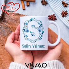 Vuao Isimli ve Harfli Kupa Bardak Isme Özel Kişiye Özel Kupa Bardak Anneye Babaya Öğretmene Hediye Şık Tasarım Baş Harf Yazılı Çay Kupası Premium Baskı Hatıra Hediyelik Eşya Ofis Içi Kaliteli Kupa Bardak