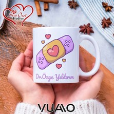 Vuao Doktora Özel Isimli Yazılı Kupa Bardak, Kişiye Özel Baskılı Isme Özel Kupa - Doktor Arkadaşa Eşe Hediye Isim Yazılı Kupa - Doktorlara Kupa Bardağı Çift Taraflı Baskılı Sağlık Çalışanı Meslek Kupası