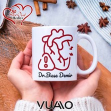 Vuao Doktora Özel Isimli Yazılı Kupa Bardak, Kişiye Özel Baskılı Isme Özel Kupa - Doktor Arkadaşa Eşe Hediye Isim Yazılı Kupa - Doktorlara Kupa Bardağı Çift Taraflı Baskılı Sağlık Çalışanı Meslek Kupası