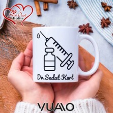 Vuao Doktora Özel Isimli Yazılı Kupa Bardak, Kişiye Özel Baskılı Isme Özel Kupa - Doktor Arkadaşa Eşe Hediye Isim Yazılı Kupa - Doktorlara Kupa Bardağı Çift Taraflı Baskılı Sağlık Çalışanı Meslek Kupası
