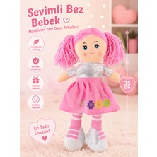 Vardem Oyuncak Pembe Saçlı Çiçek Desenli Bez Bebek 35 cm – Yumuşak Peluş Oyun Arkadaşı