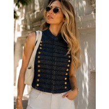 Meride Fashion Gold Düğme Detaylı Denim Yelek – Şık ve Modern Kadın Jean Yelek