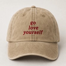 "go Love Yourself" Ironik Söz Nakışlı Vintage Yıkamalı Beyzbol Şapkası