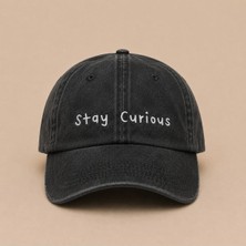 Stay Curious (Meraklı Kal) Yazılı Eskitme Yıkamalı Şapka