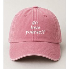 "go Love Yourself" Ironik Söz Nakışlı Vintage Yıkamalı Beyzbol Şapkası