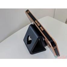 DU&ER 📱 Modern Kalp Detaylı Telefon Standı – Estetik Masaüstü Tutucu